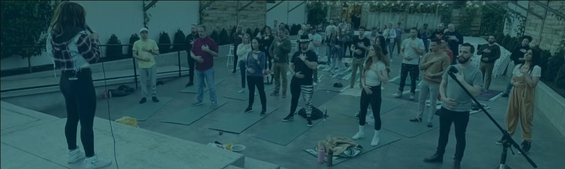Rachele speaking to a live audience